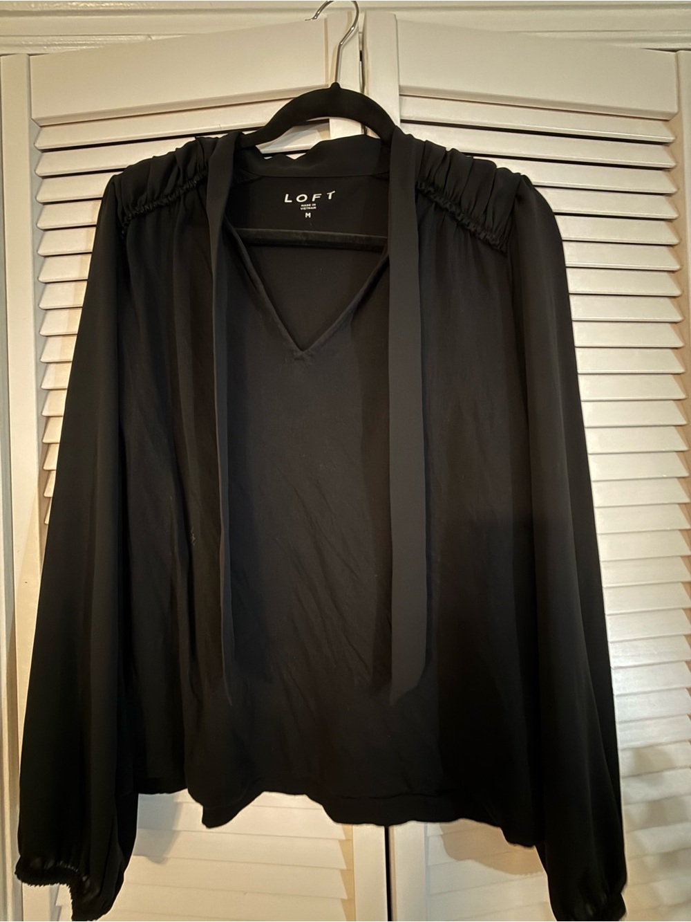 LOFT Black V-Neck Long-Sleeve Blouse with Shoulder Gather and Tie